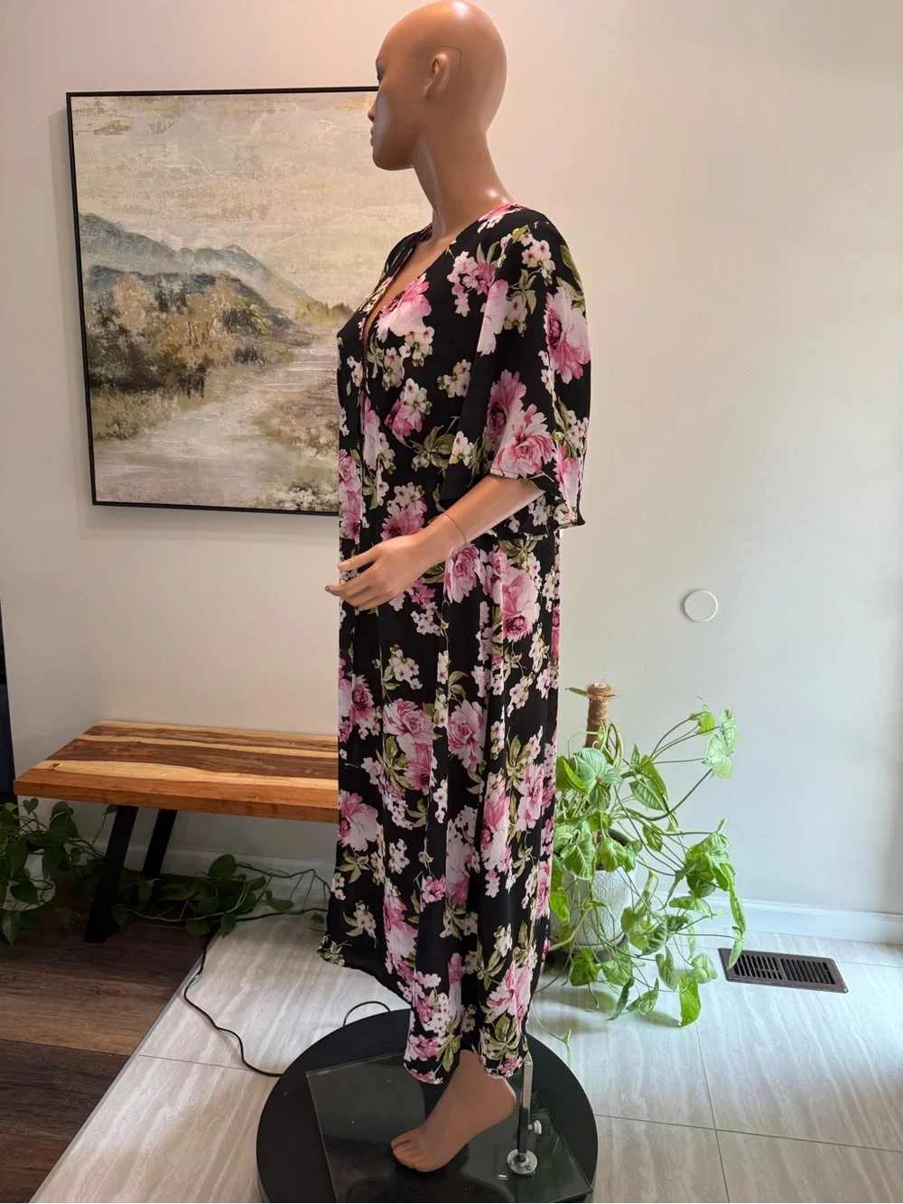 Black white Floral 1X  Swim Coverup with Pink Blooms  This doubles as a duster
